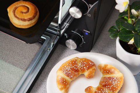 Mini piekarnik Blaupunkt EOM601 (Pokrętło; 1800W; kolor czarny) Mini piekarnik Blaupunkt EOM601 (Pokrętło; 1800W; kolor czarny)