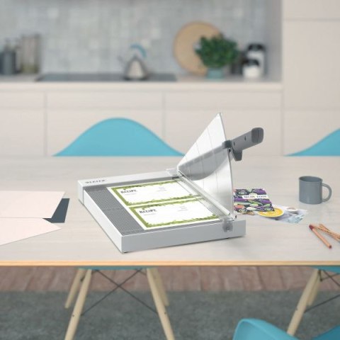 Gilotyna Leitz Home A4 szary 8k. (90180000) Gilotyna Leitz Home A4 szary 8k. (90180000)
