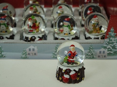 Ozdoba świąteczna Adar kula śniegowa 7cm z Mikołajem (581036) Ozdoba świąteczna Adar kula śniegowa 7cm z Mikołajem (581036)