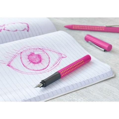 Pióro wieczne Faber Castell Grip 2010 różowo-pomarańczowe (140914) Pióro wieczne Faber Castell Grip 2010 różowo-pomarańczowe (140914)